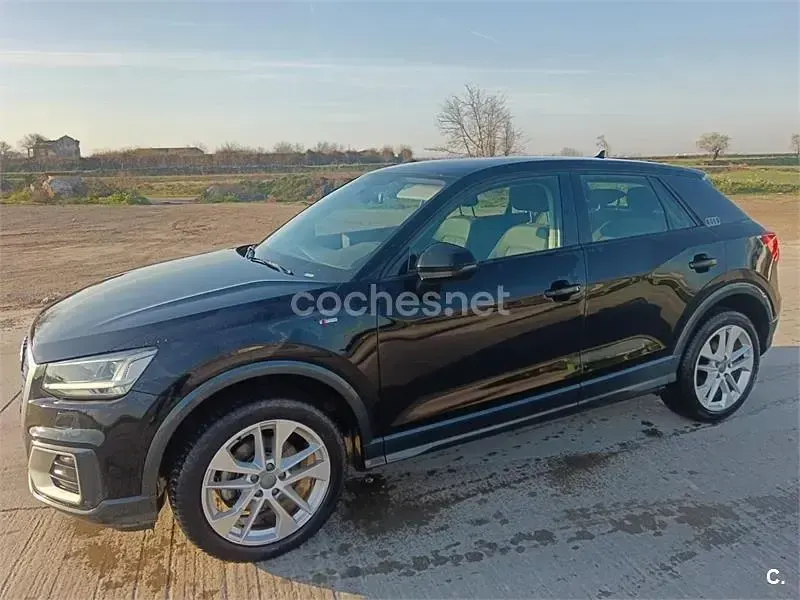Usado Audi Q2 Sport 116 CV (85 kW) 2018 Negro SUV