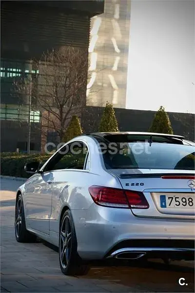 Usado Mercedes E220 Elegance 170 CV (125 kW) 2014 Gris / plata Coupe