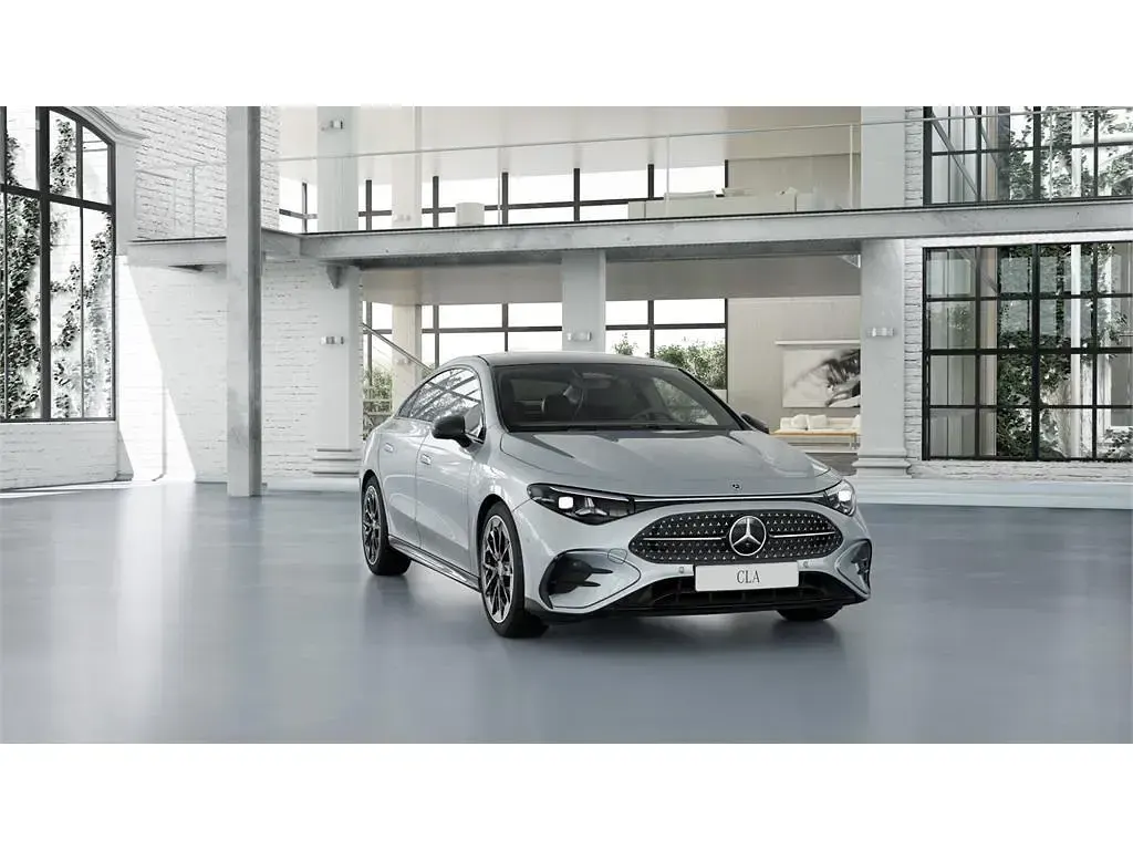 Nuevo Mercedes CLA180 136 CV (100 kW) 2025 Plata hightech Berlina