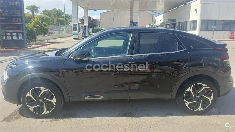 Usado Citroën C4 Shine 130 CV (95 kW) 2021 Negro Berlina