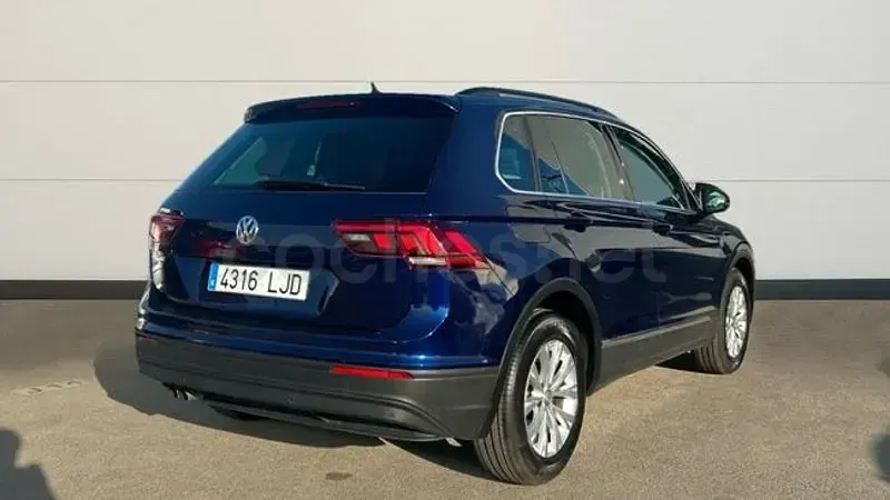 Usado VW Tiguan Advance 150 CV (110 kW) 2020 Azul SUV
