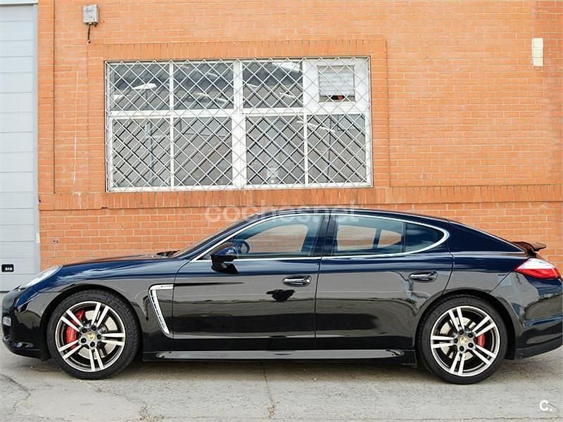 Usado Porsche Panamera Turbo 500 CV (367 kW) 2012 Negro Berlina