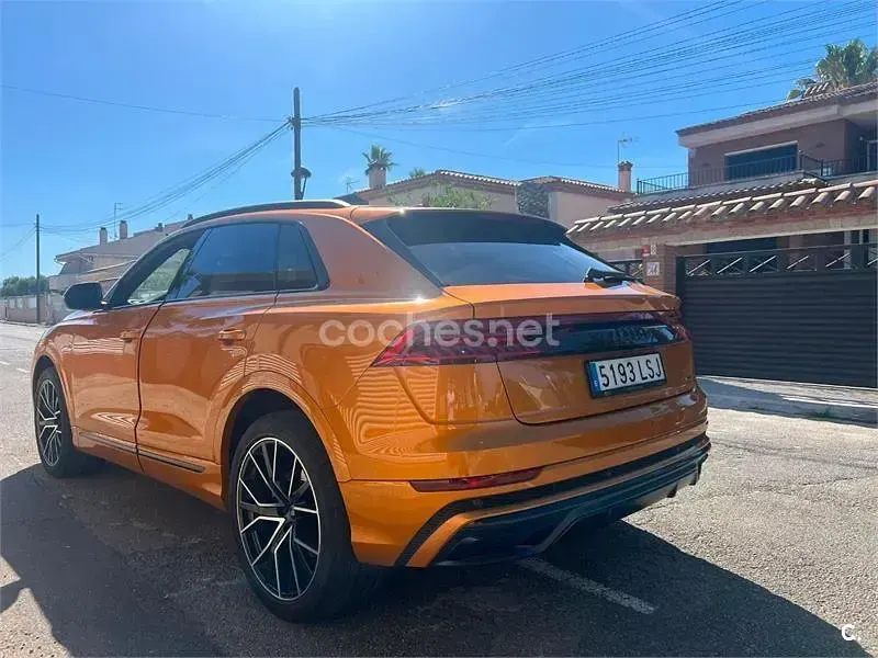 Usado Audi Q8 S-Line 286 CV (210 kW) 2021 Naranja SUV