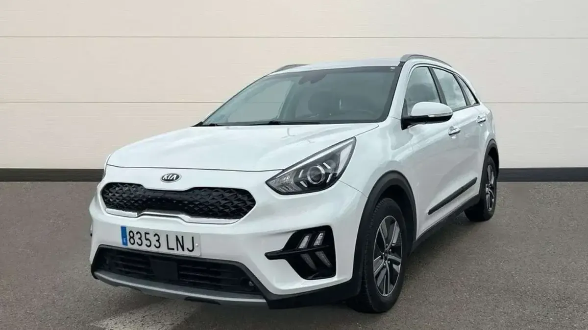 Usado Kia Niro 143 HP (105 kW) 2021 Branco SUV