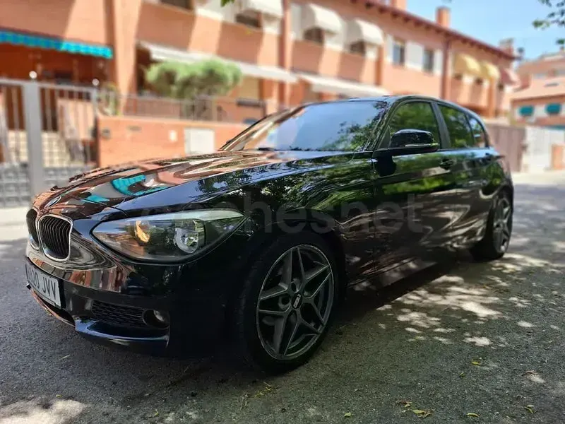 Usado BMW 116 116 CV (85 kW) 2013 Negro Utilitario