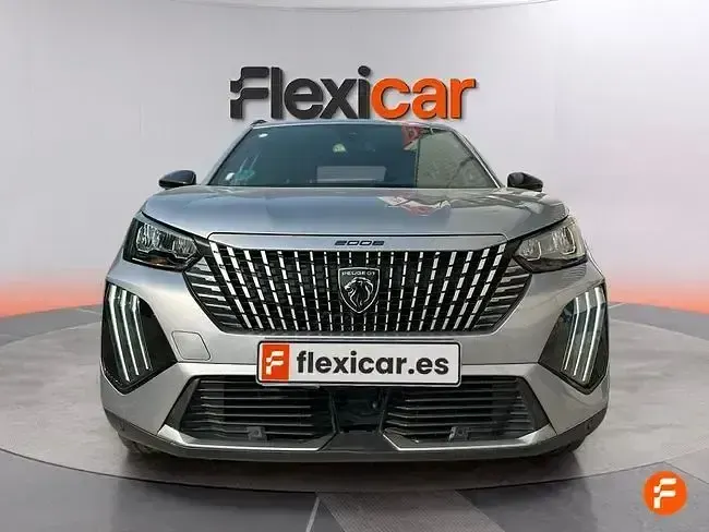 Usado Peugeot 2008 Allure 130 CV (95 kW) 2024 Gris SUV