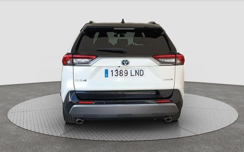 Usado Toyota RAV4 Hybrid Style 218 CV (160 kW) 2021 Blanco SUV