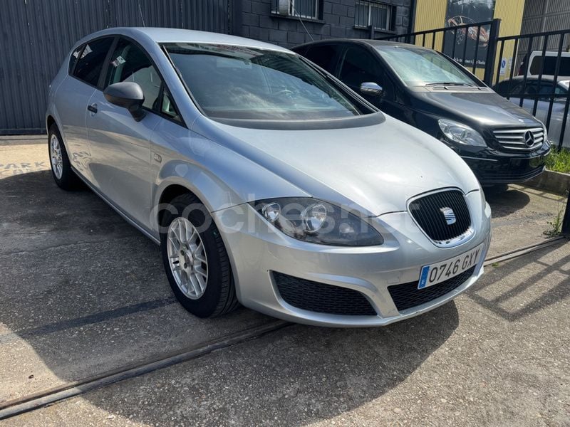 Gris / plata Usado 2012 Seat Leon Style Berlina | 5400 € (Super precio) - Imagen 1/4