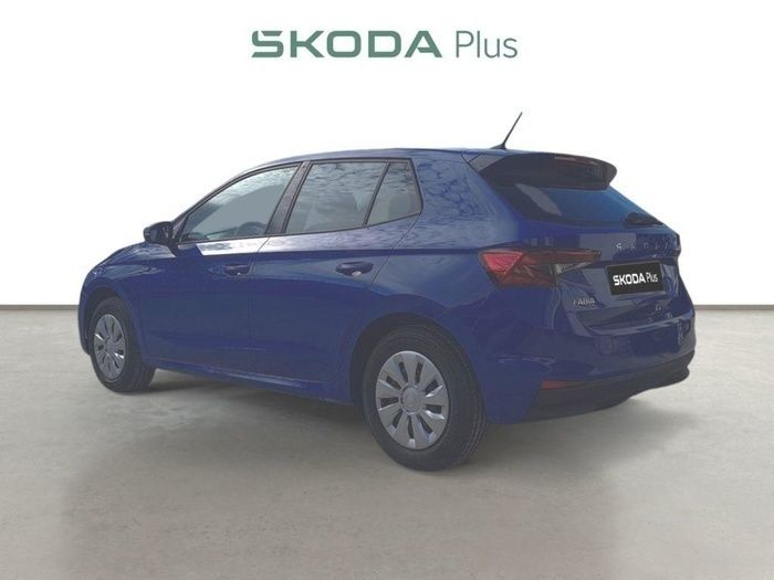 Azul Usado 2024 Skoda Fabia | 15.590 € (Super precio) - Imagen 1/4