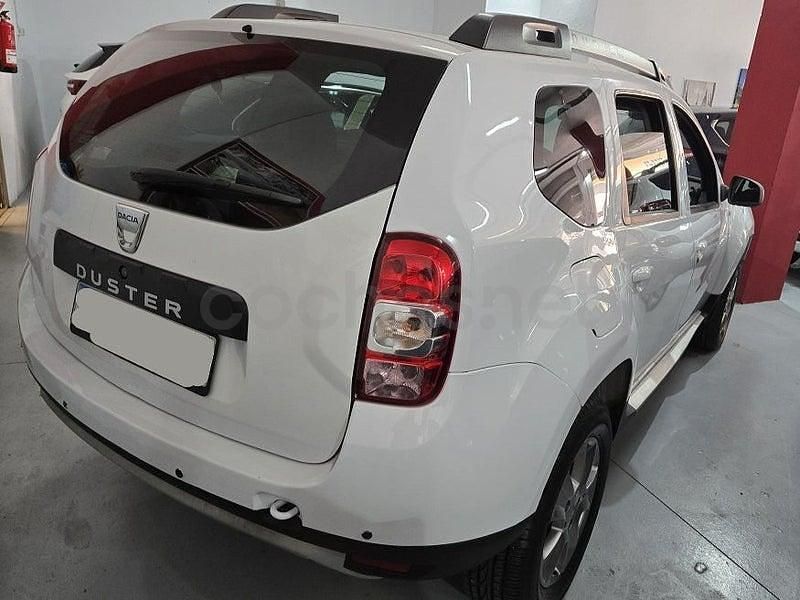 Usado Dacia Duster Ambiance 125 CV (91 kW) 2015 Blanco SUV