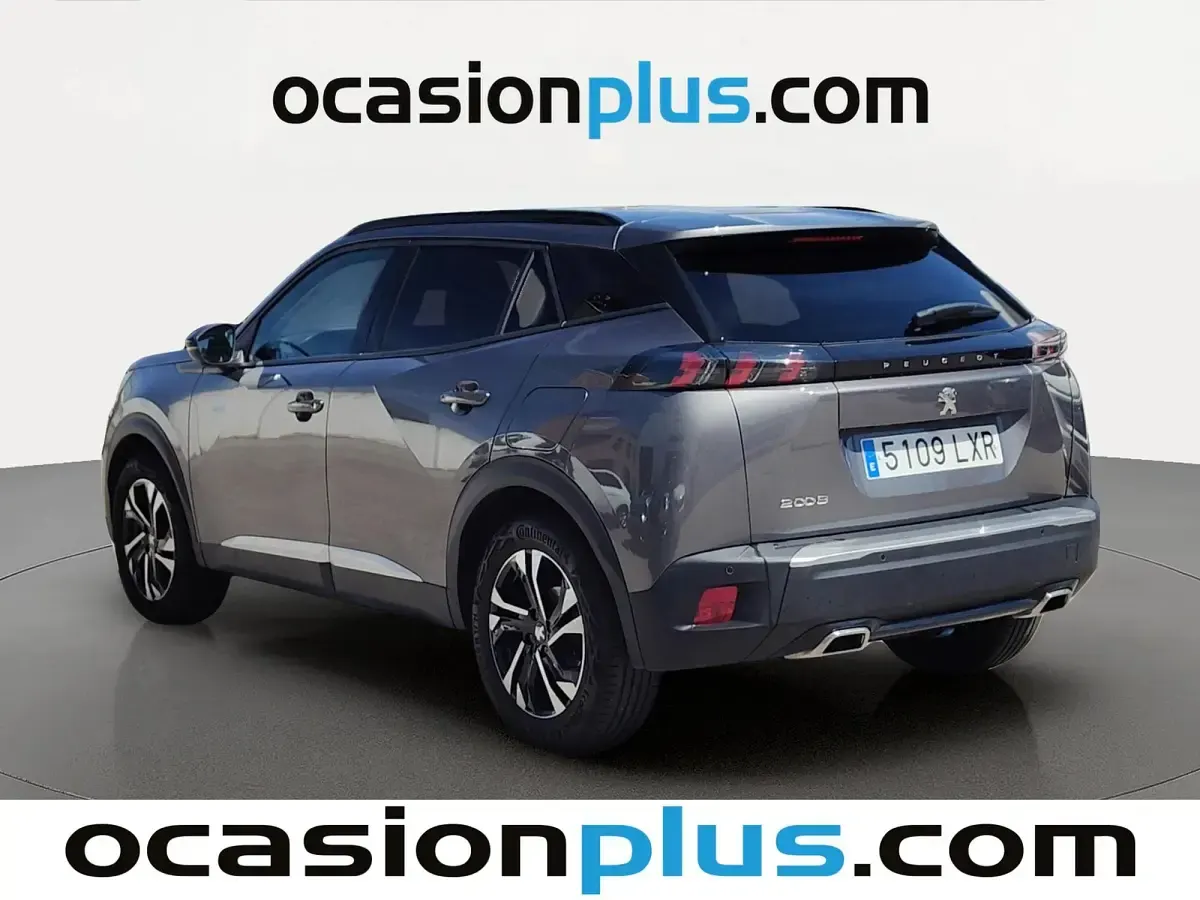 Usado Peugeot 2008 Allure 131 CV (96 kW) 2022 Gris SUV