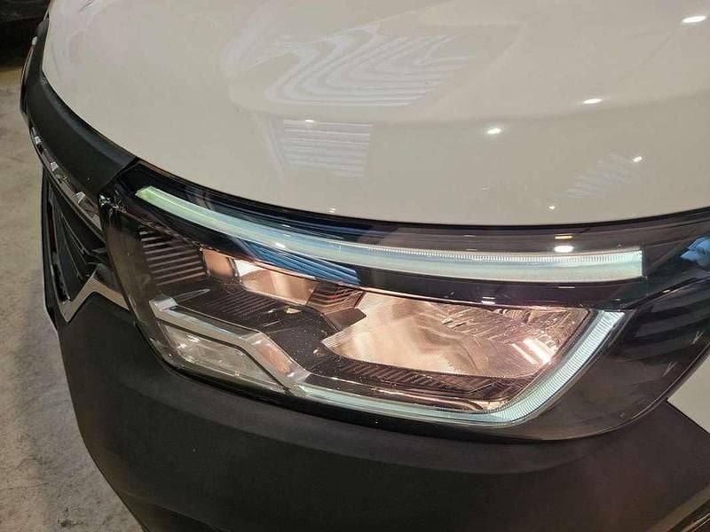 Usado Renault Kangoo 95 CV (69 kW) 2023 Blanco Monovolumen