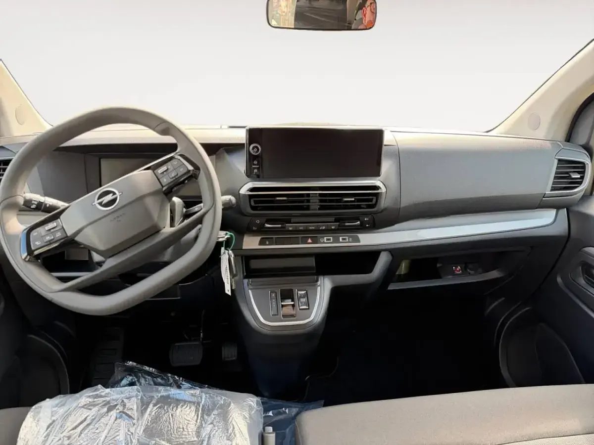 Usado Opel Zafira Life 177 CV (130 kW) 2026 Gris Monovolumen