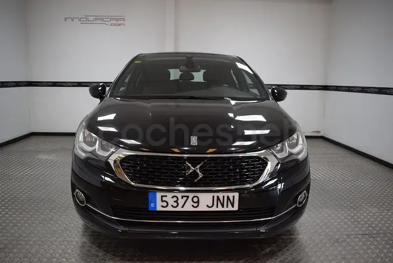 Usado DS Automobiles DS4 Style 120 CV (88 kW) 2016 Negro Berlina