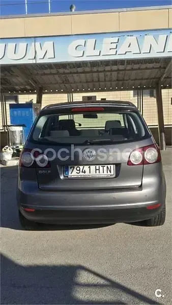 Usado VW Golf IV 75 CV (55 kW) 2005 Gris / plata Berlina