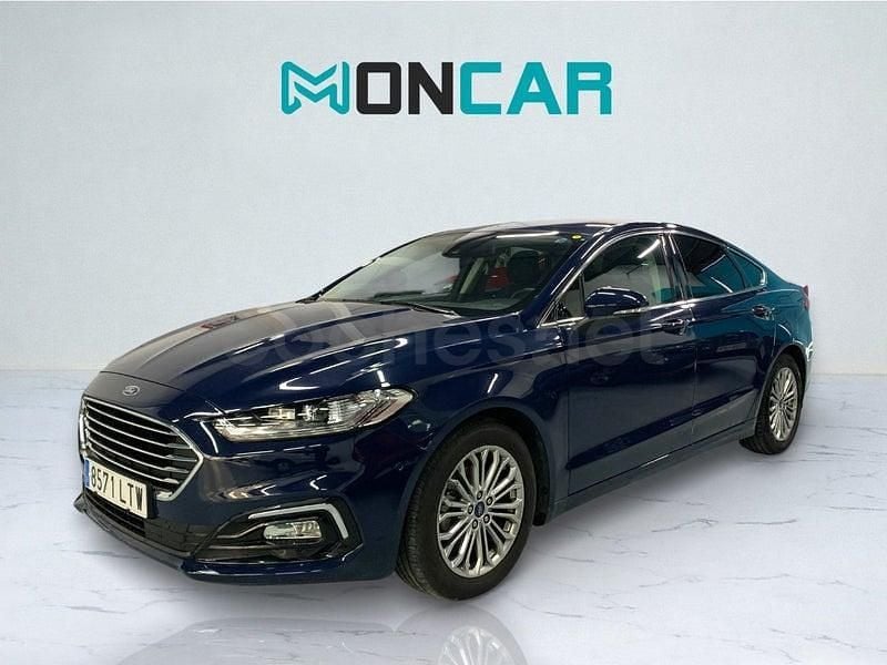 Usado Ford Mondeo Titanium 187 CV (137 kW) 2021 Azul Berlina