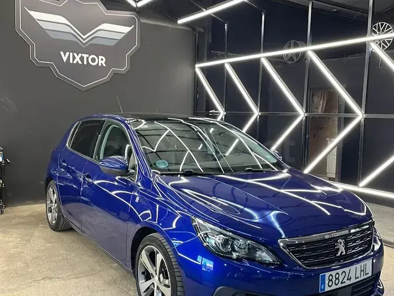 Usado Peugeot 308 130 CV (95 kW) 2020 Azul Berlina