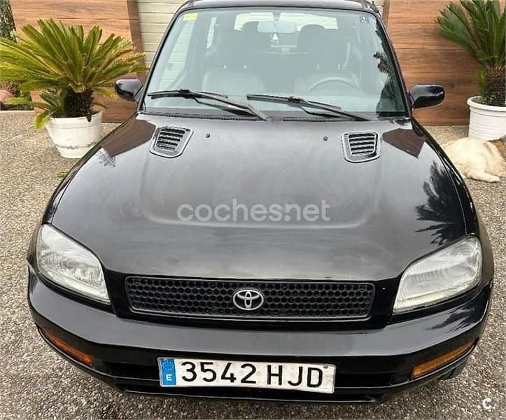 Usado Toyota RAV4 129 CV (94 kW) 1995 Negro SUV