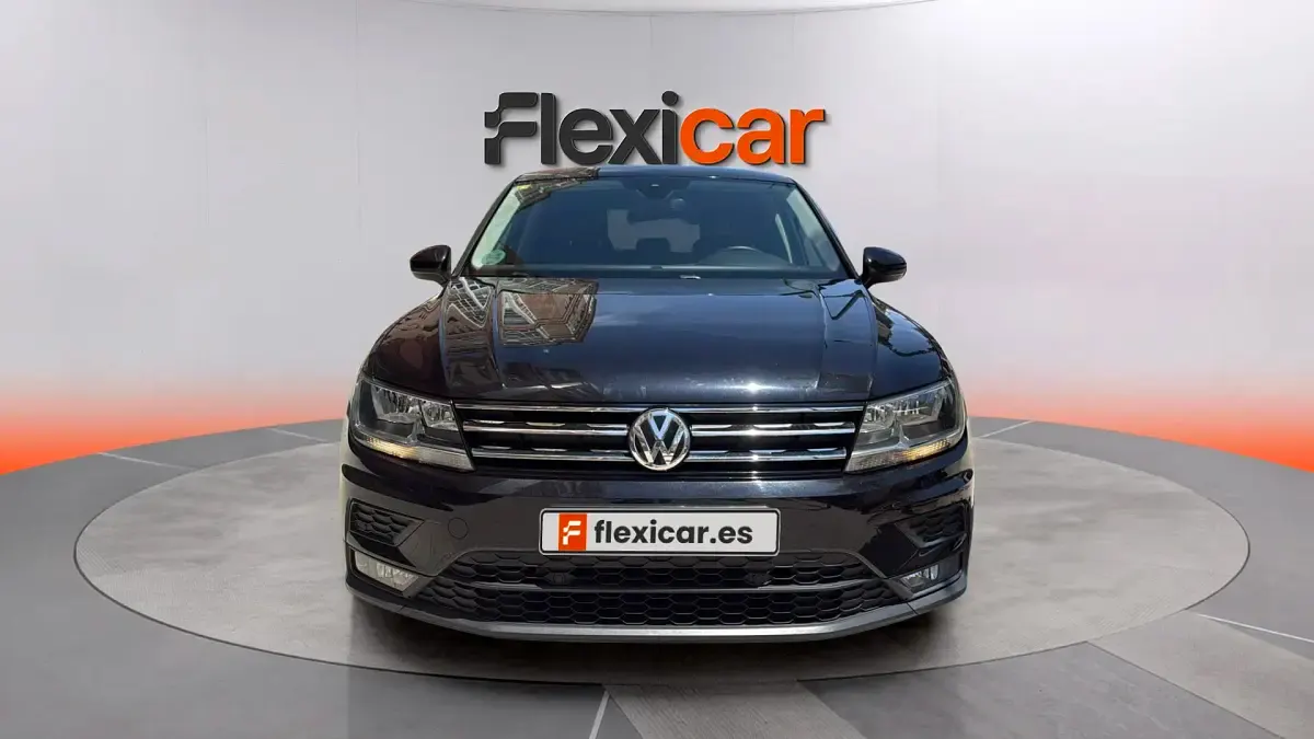 Usado VW Tiguan Edition 125 CV (91 kW) 2018 Negro SUV