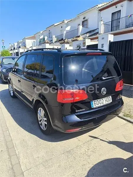 Usado VW Touran Edition 105 CV (77 kW) 2011 Negro Monovolumen