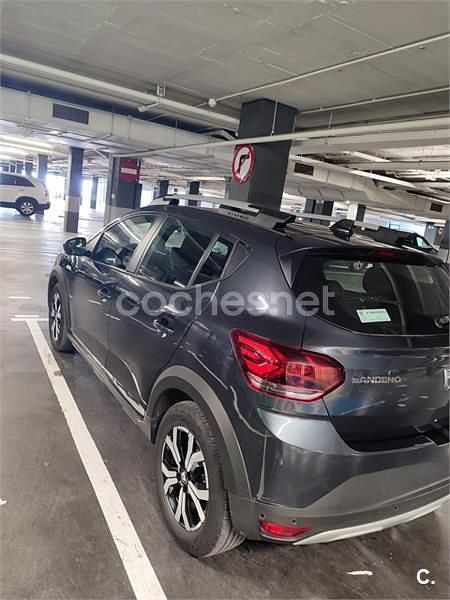 Usado Dacia Sandero Comfort 101 CV (74 kW) 2022 Negro Berlina