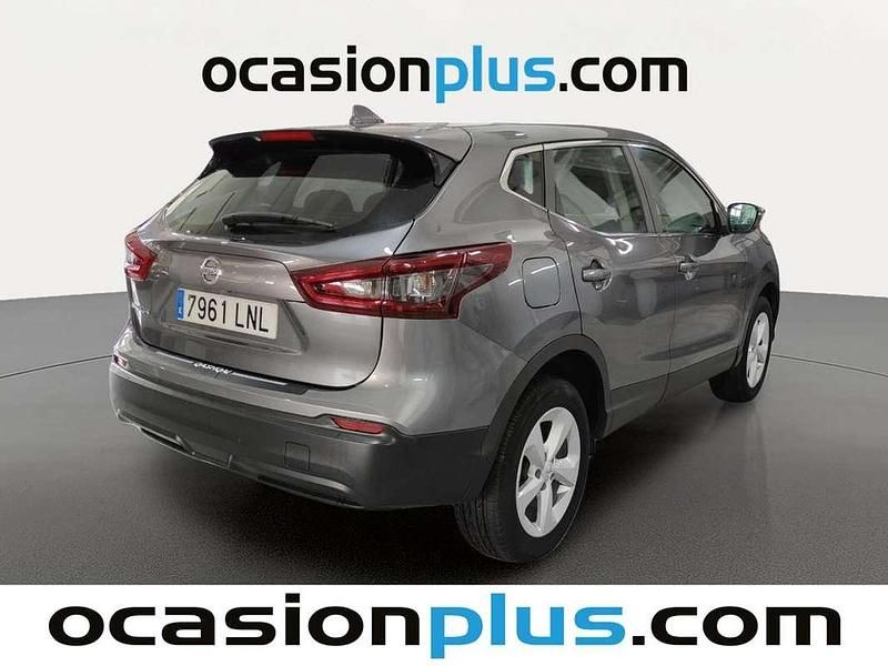 Usado Nissan Qashqai Acenta 140 CV (102 kW) 2021 Gris SUV