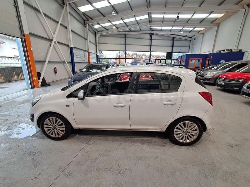 Usado Opel Corsa Selective 100 CV (73 kW) 2014 Blanco Utilitario