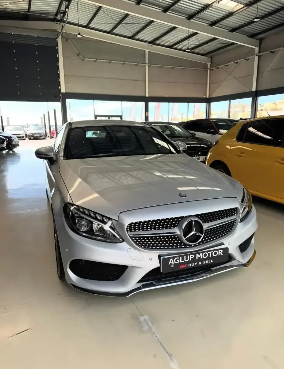 Usado Mercedes C220 170 CV (125 kW) 2016 Gris Berlina