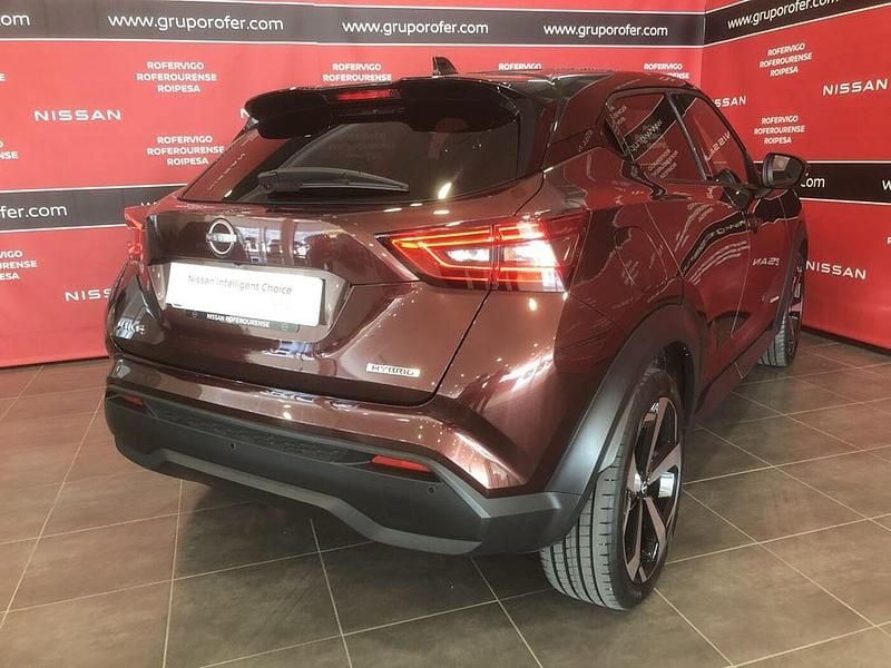 Usado Nissan Juke Tekna 145 CV (106 kW) 2022 Burgundy SUV