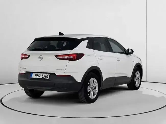 Usado Opel Grandland X Selective 130 CV (95 kW) 2021 Blanco SUV