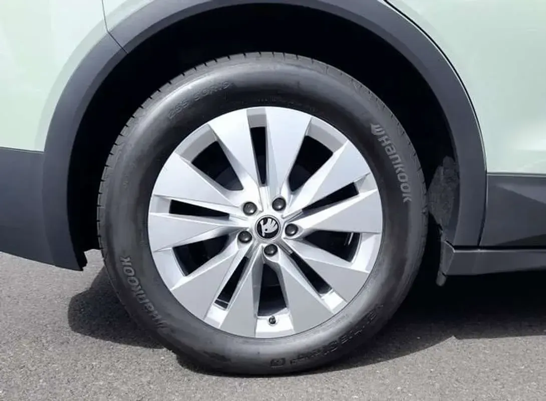 Usado Skoda Elroq 210 kW (286 CV) 2025 Verde SUV