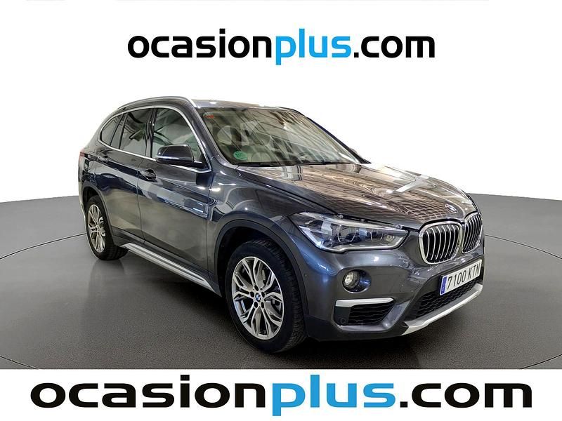 Usado BMW X1 140 CV (102 kW) 2019 Gris SUV