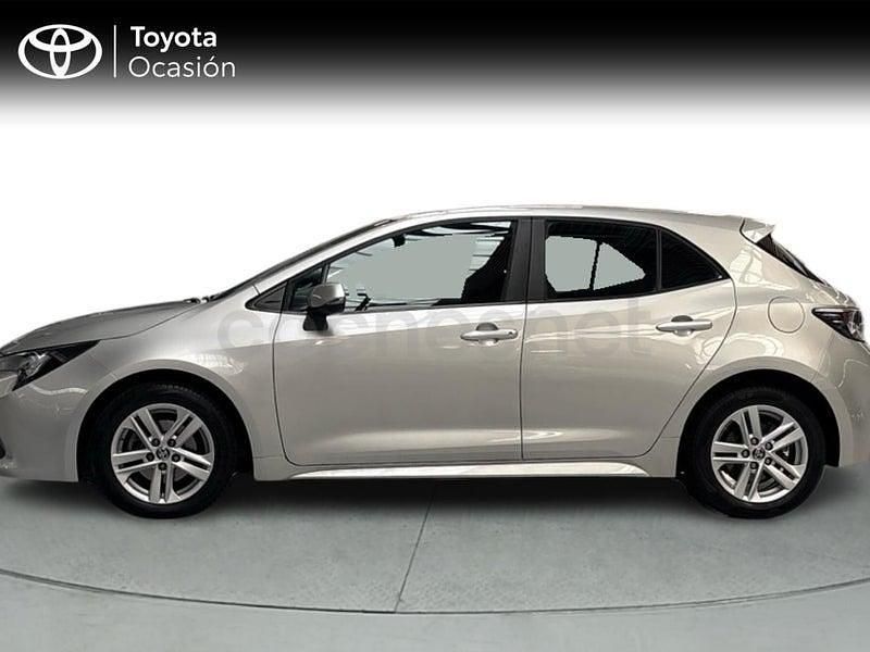 Usado Toyota Corolla Active 122 CV (89 kW) 2022 Gris / plata Berlina