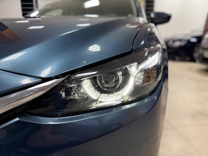 Usado Mazda 6 Luxury 150 CV (110 kW) 2016 Azul Berlina