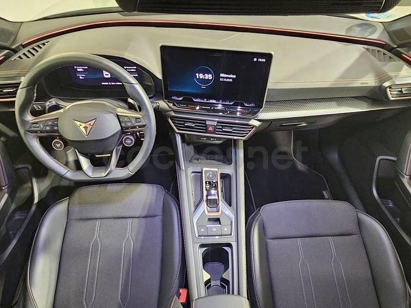 Usado Cupra Leon 150 CV (110 kW) 2025 Blanco Berlina