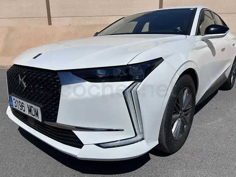 Usado DS Automobiles DS4 Bastille 130 CV (95 kW) 2023 Blanco SUV