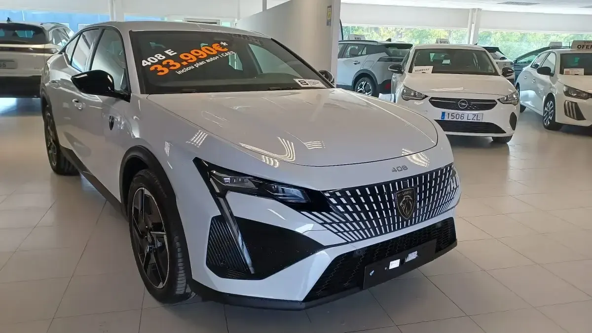 Nuevo Peugeot 408 GT GT 225 CV (165 kW) 2026 Blanco Berlina