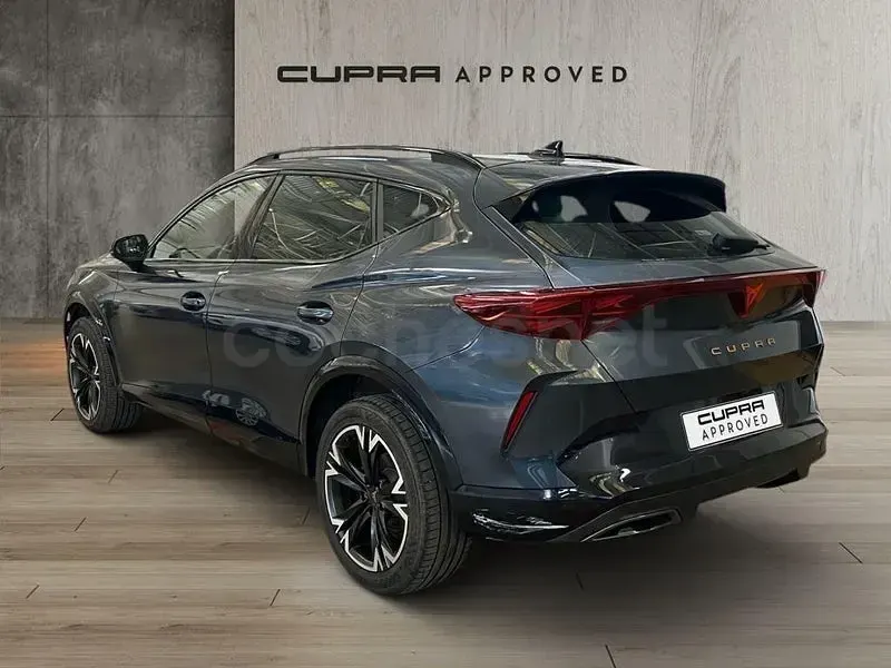 Usado Cupra Formentor 150 CV (110 kW) 2025 Gris / plata SUV