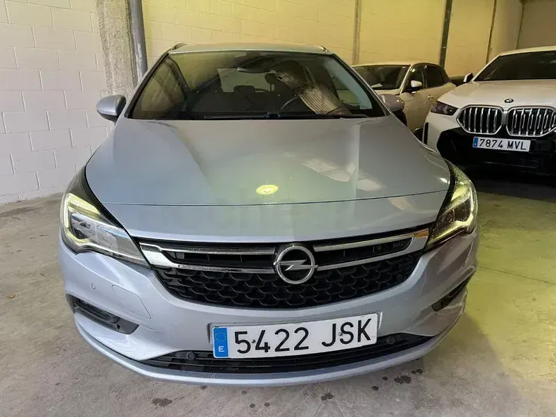 Begagnad Opel Astra Excellence 160 HK (117 kW) 2016 Blå Kombi