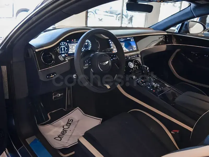 Nuevo Bentley Continental 782 CV (575 kW) 2026 Gris / plata Coupe