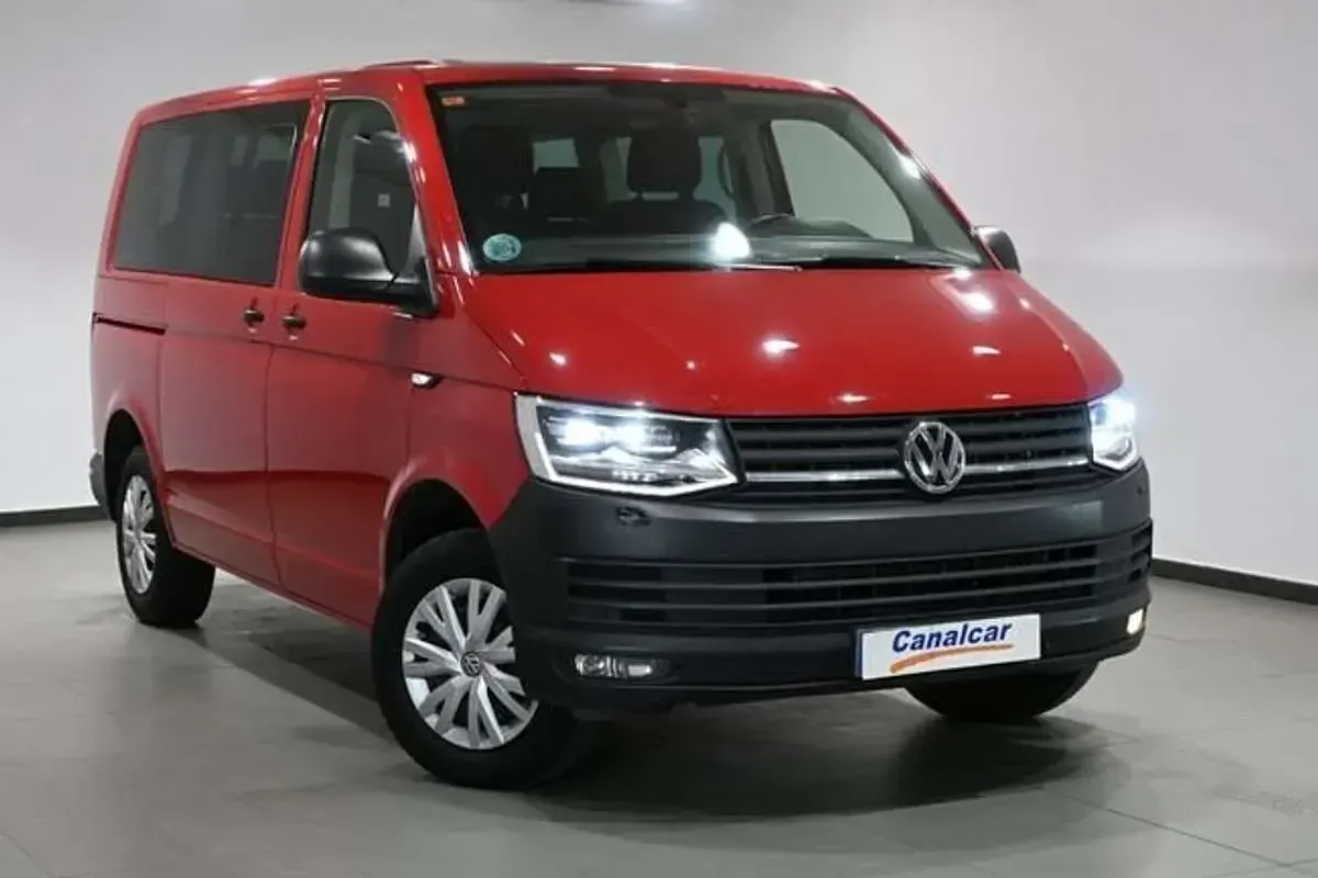 Usado VW Caravelle 150 CV (110 kW) 2019 Rojo Van