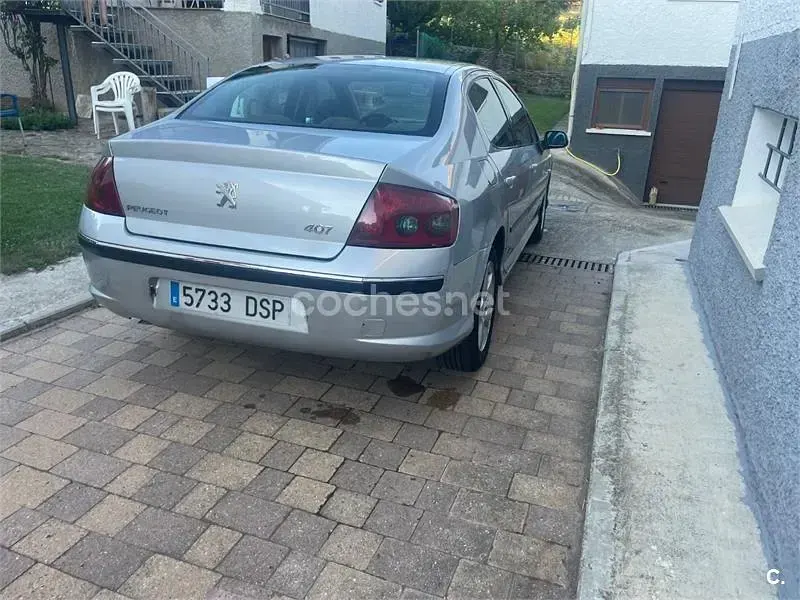 Usado Peugeot 407 136 CV (100 kW) 2005 Gris / plata Berlina