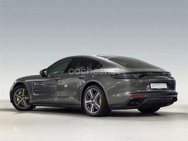 Usado Porsche Panamera 4 Platinum Edition 462 CV (339 kW) 2022 Verde Berlina