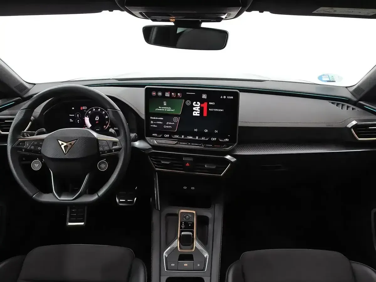 Usado Cupra Leon 150 CV (110 kW) 2025 Negro Familiar