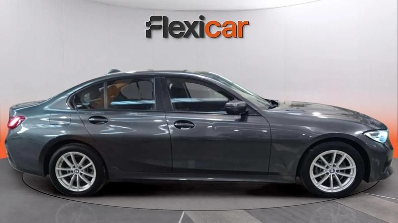 Usado BMW 318 150 HP (110 kW) 2019 Cinzento Sedan