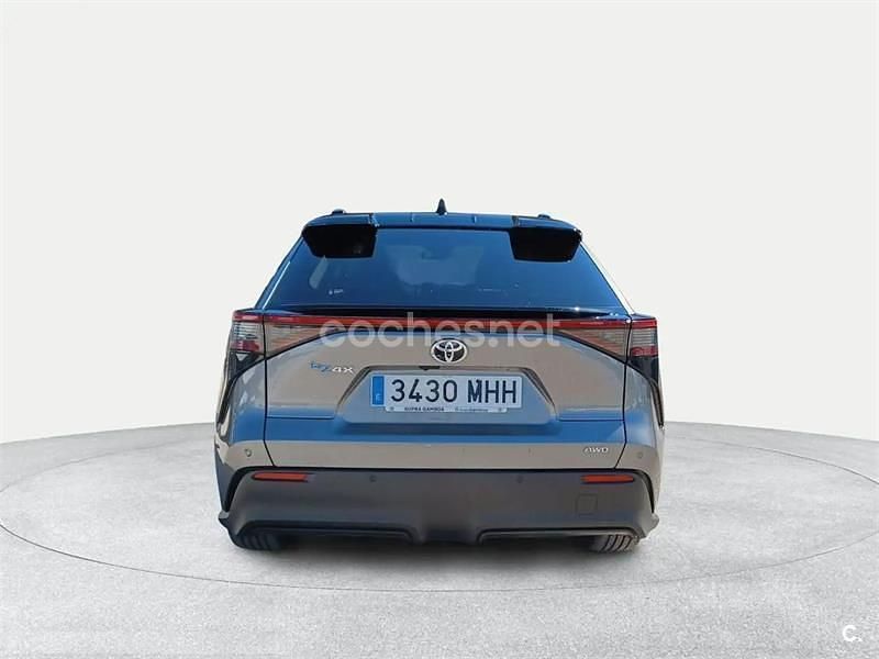 Usado Toyota bZ4X Plus 150 kW (204 CV) 2023 Eléctrico SUV