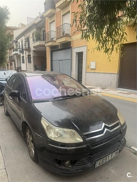 Usado Citroën C4 Exclusive 110 CV (80 kW) 2006 Negro Berlina