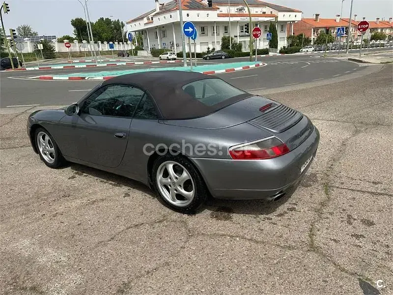 Usado Porsche 911 Carrera Cabriolet 300 CV (220 kW) 2000 Gris / plata Descapotable