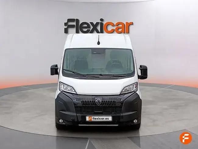 Usado Peugeot Boxer 140 HP (102 kW) 2024 Branco Van