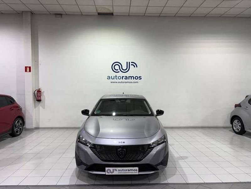 Usado Peugeot 308 Allure 131 CV (96 kW) 2023 Gris Utilitario